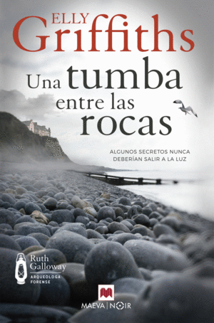 UNA TUMBA ENTRE LAS ROCAS